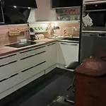 Rose Resort, 40m2 For 4 Guests, With Terrace Nastanitev v družini *