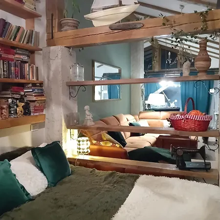 Rose Resort, 40m2 For 4 Guests, With Terrace Quarto em Acomodações Particulares Liubliana