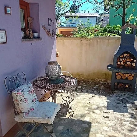 Rose 40m2 With Terrace 25m2 , Outdoor Cooking In Greeny Area For 4 Person Nastanitev v družini Ljubljana