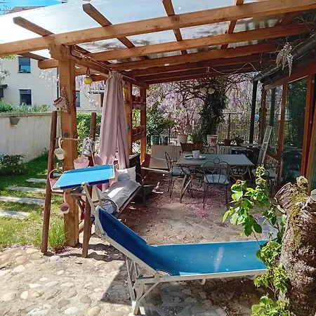 Habitación en casa particular Rose 40m2 With Terrace 25m2 , Outdoor Cooking In Greeny Area For 4 Person *