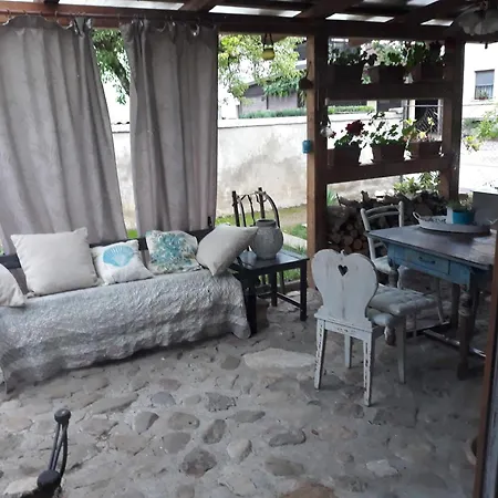 Nastanitev v družini Rose 40m2 With Terrace 25m2 , Outdoor Cooking In Greeny Area For 4 Person *