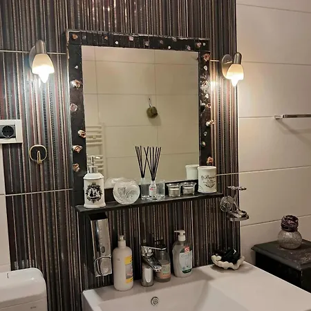 Rose Resort, 40m2 For 4 Guests, With Terrace * Laibach